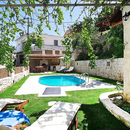 Villa Alexander *